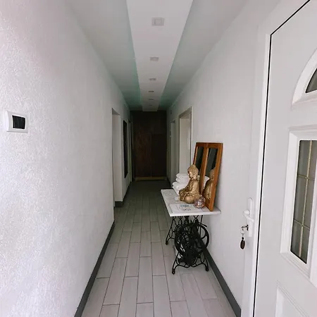 La Pausa *