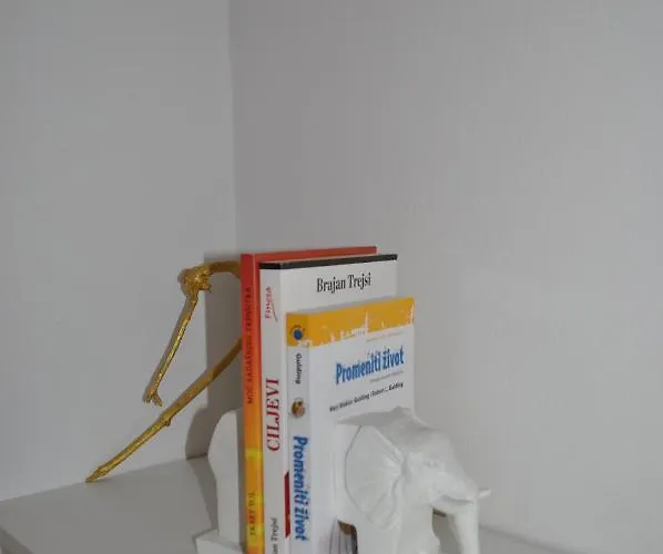 La Pausa アパート *